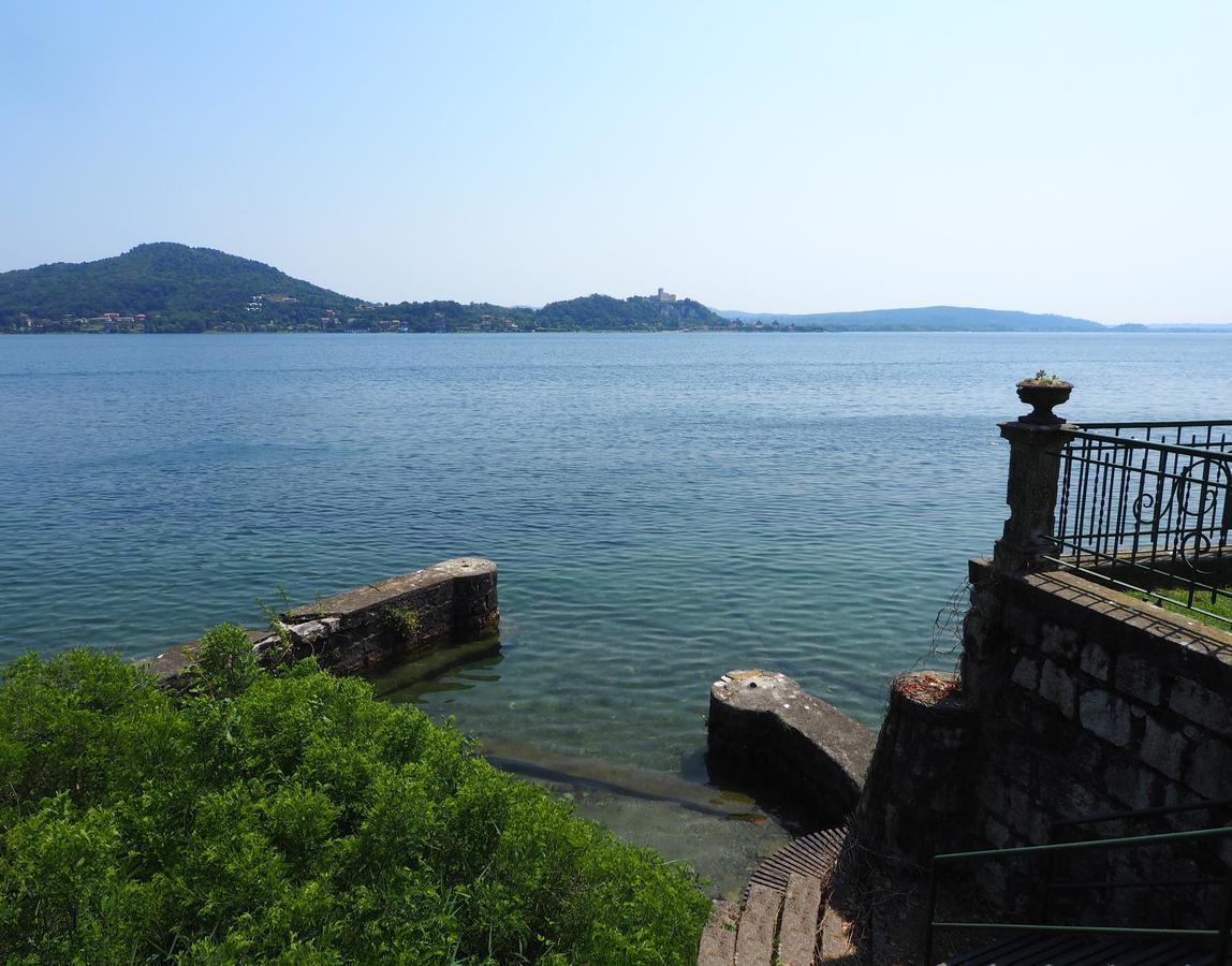 Casa Mondadori Bed and Breakfast Meina Εξωτερικό φωτογραφία