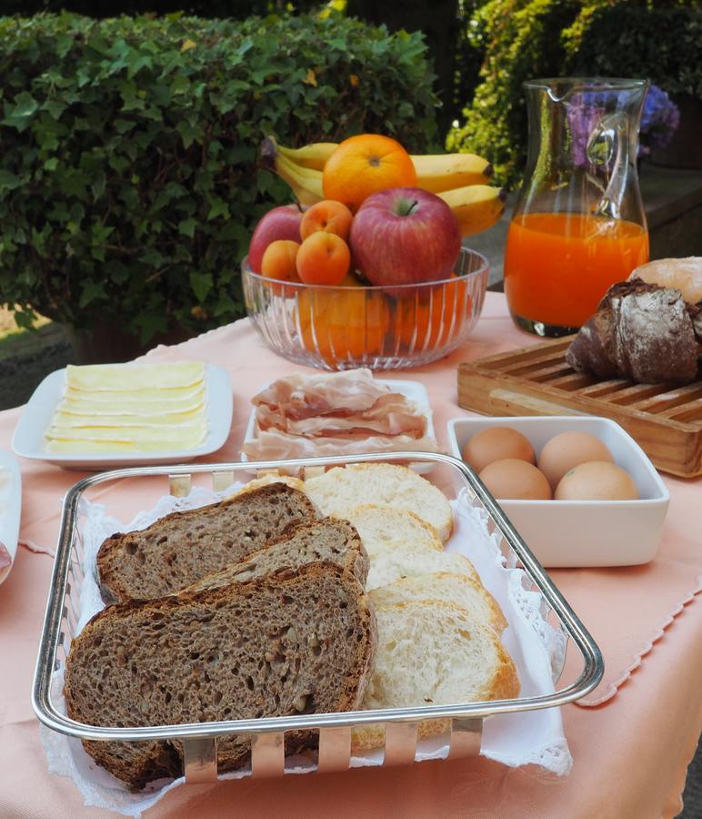 Casa Mondadori Bed and Breakfast Meina Εξωτερικό φωτογραφία